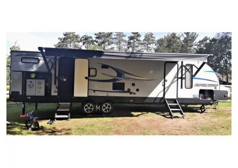 2019 29' QBH Alpha Wolf Bunk HouseTravel Trailer by Forest River
